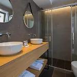 Apart-hotel Golden Bay Luxury And 4*