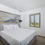 Golden Bay Luxury And 4* Chrisi Akti (Paros)