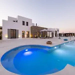Apart-hotel Golden Bay Luxury And 4*