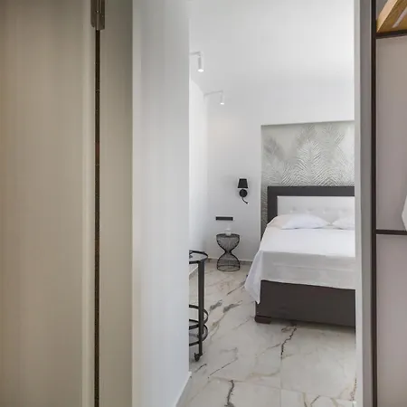 Golden Bay Luxury And 4* 克里希阿克提