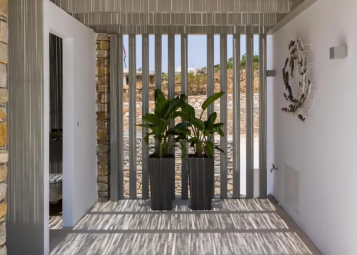 アパートホテル Golden Bay Luxury And 4*