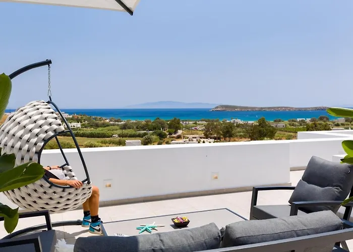 アパートホテル Golden Bay Luxury And 4*