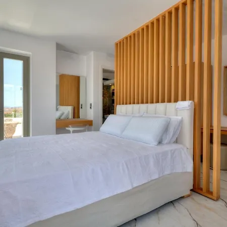 Golden Bay Luxury And Ξενοδοχείο με διαμερίσματα