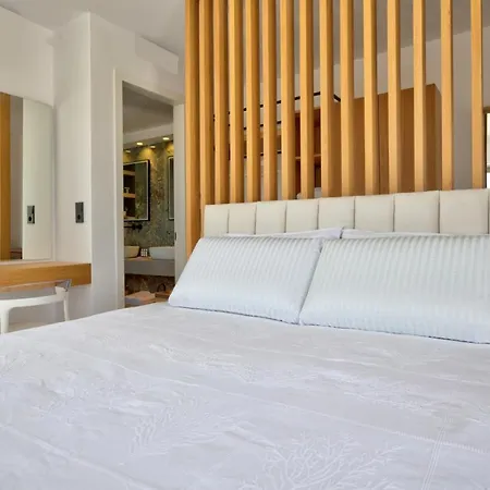 Golden Bay Luxury And Hotel apartamentowy