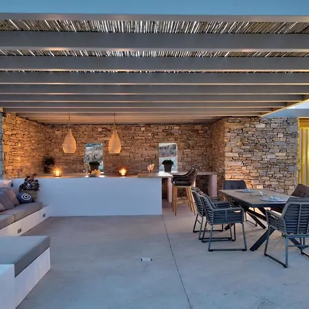 Golden Bay Luxury And 4* Chrisi Akti (Paros)