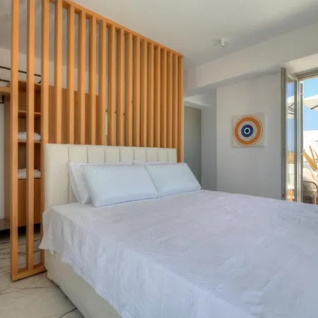 Ξενοδοχείο με διαμερίσματα Golden Bay Luxury And