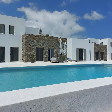 Ξενοδοχείο με διαμερίσματα Golden Bay Luxury And 4*