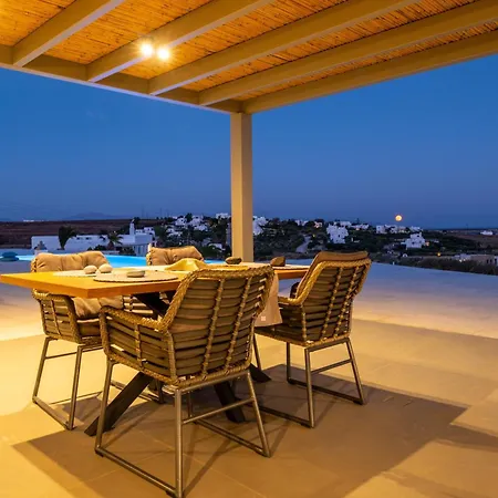 Golden Bay Luxury And Apartahotel Chrisi Akti (Paros)