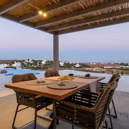 Golden Bay Luxury And Chrisi Akti (Paros)