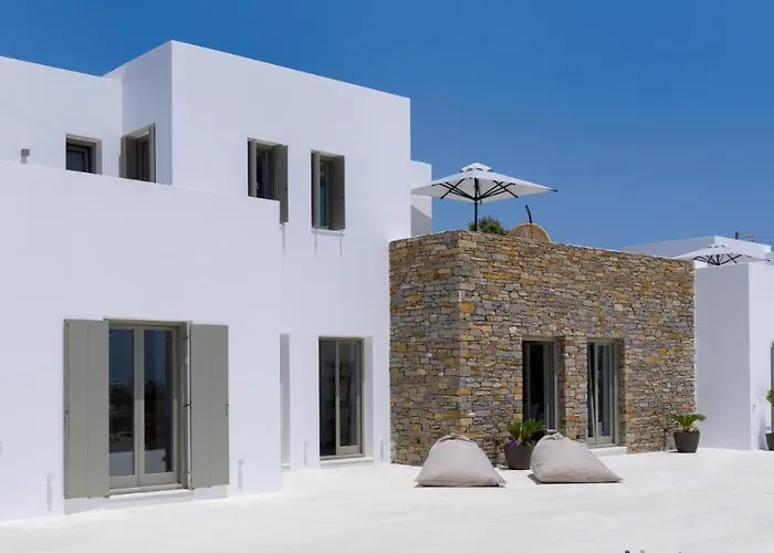 Golden Bay Luxury And Lejlighedshotel 4*