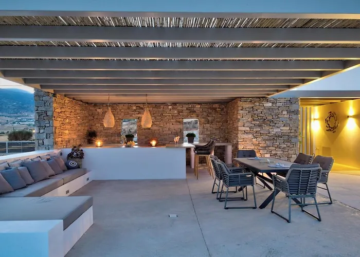 Golden Bay Luxury And 4* Chrisi Akti (Paros)