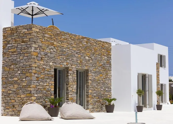 Golden Bay Luxury And Aparthotel Chrisi Akti (Paros)
