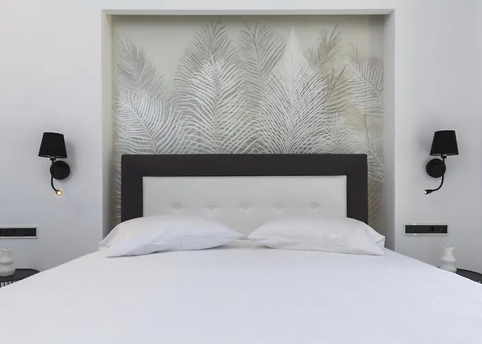 Golden Bay Luxury And Aparthotel