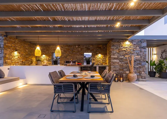 Aparthotel Golden Bay Luxury And 4*